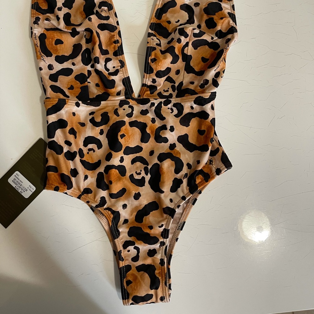 Água de coco one piece swimming suit sizeXS New